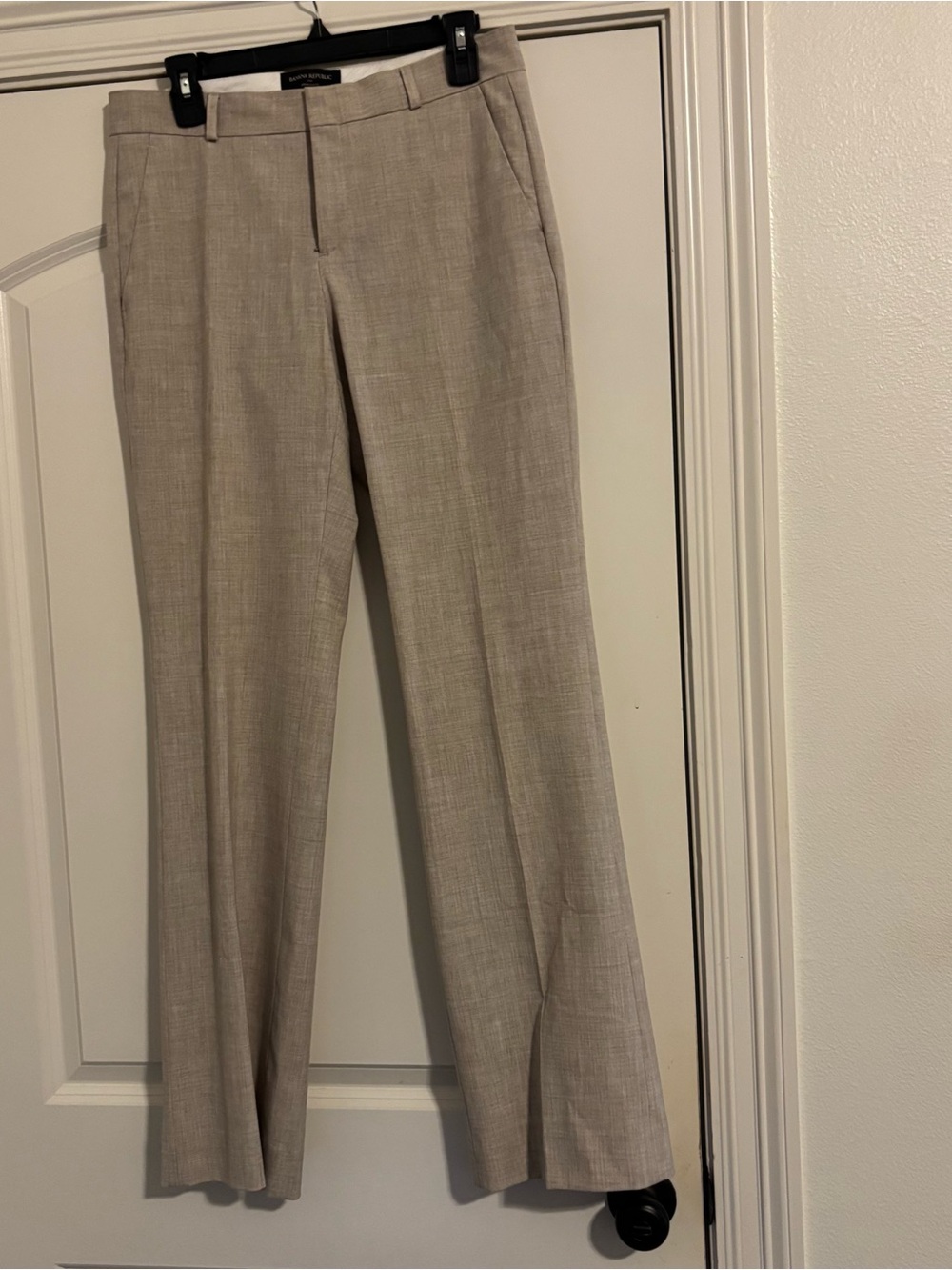 Banana Republic Women's Light Tan Straight Jackson fit Leg Dress Pants smartwork